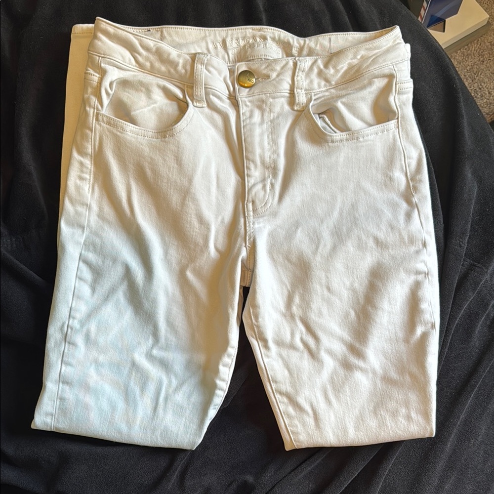 American Eagle White High Rise Jeggings
